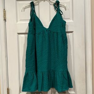 Green Lulus casual dress.